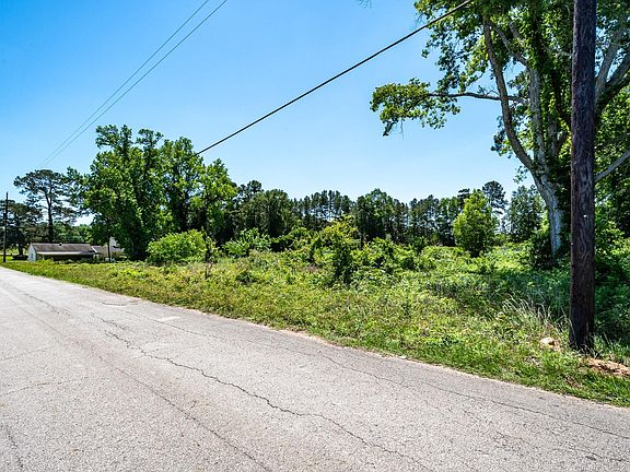 5th image of Lilley Rd