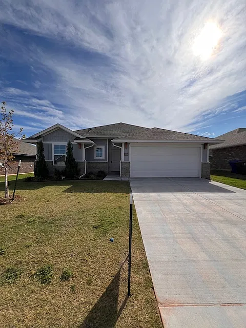 3 bed, 1543 sqft, $1,950 — Photo 2