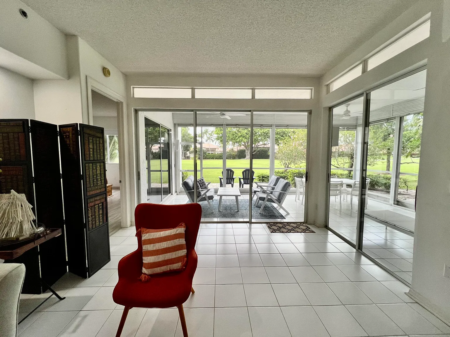 3 bed, 2.5 bath, 1957 sqft, $10,000 — Photo 4