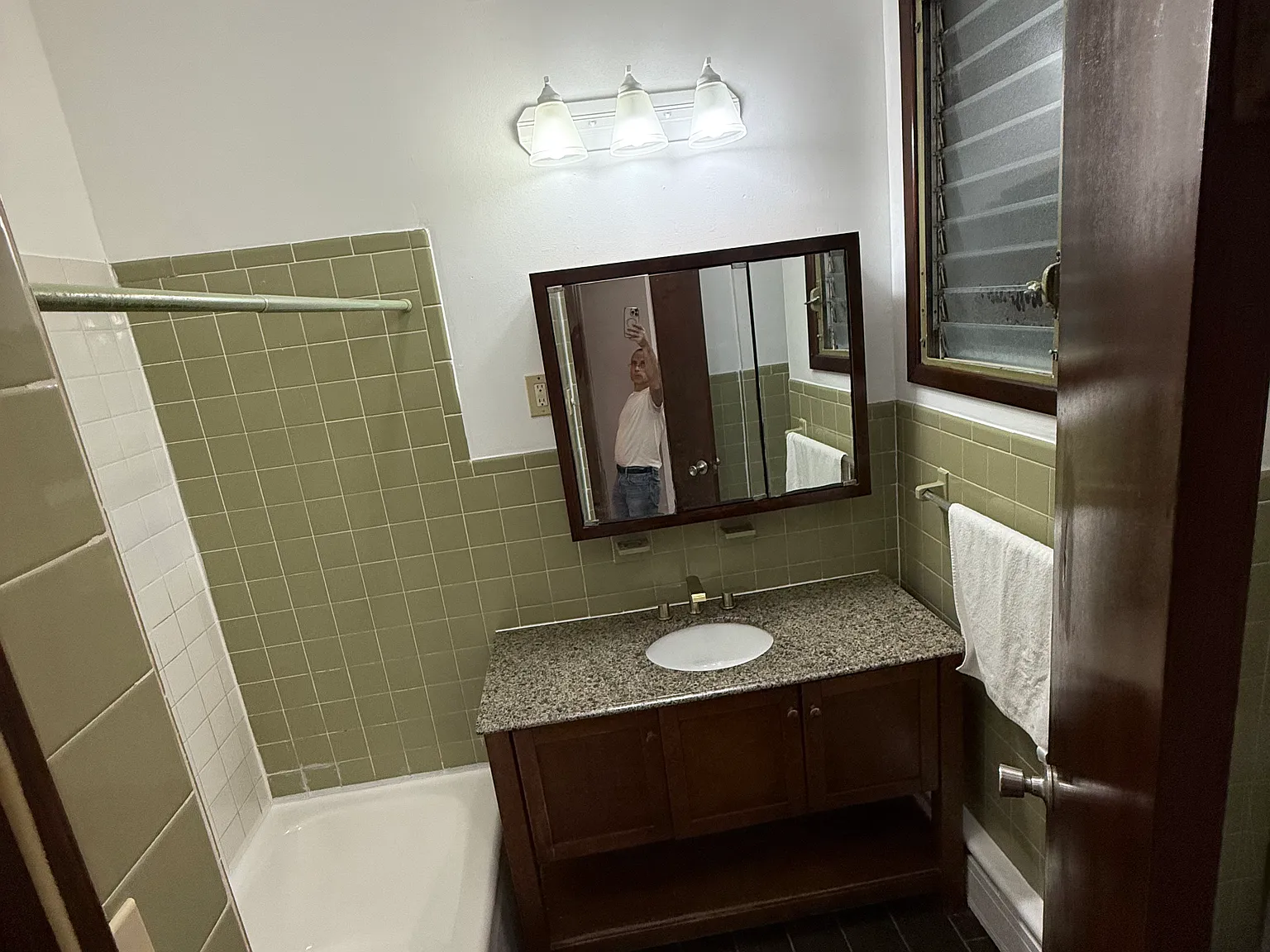 4 bed, 1750 sqft, $3,450 — Photo 4