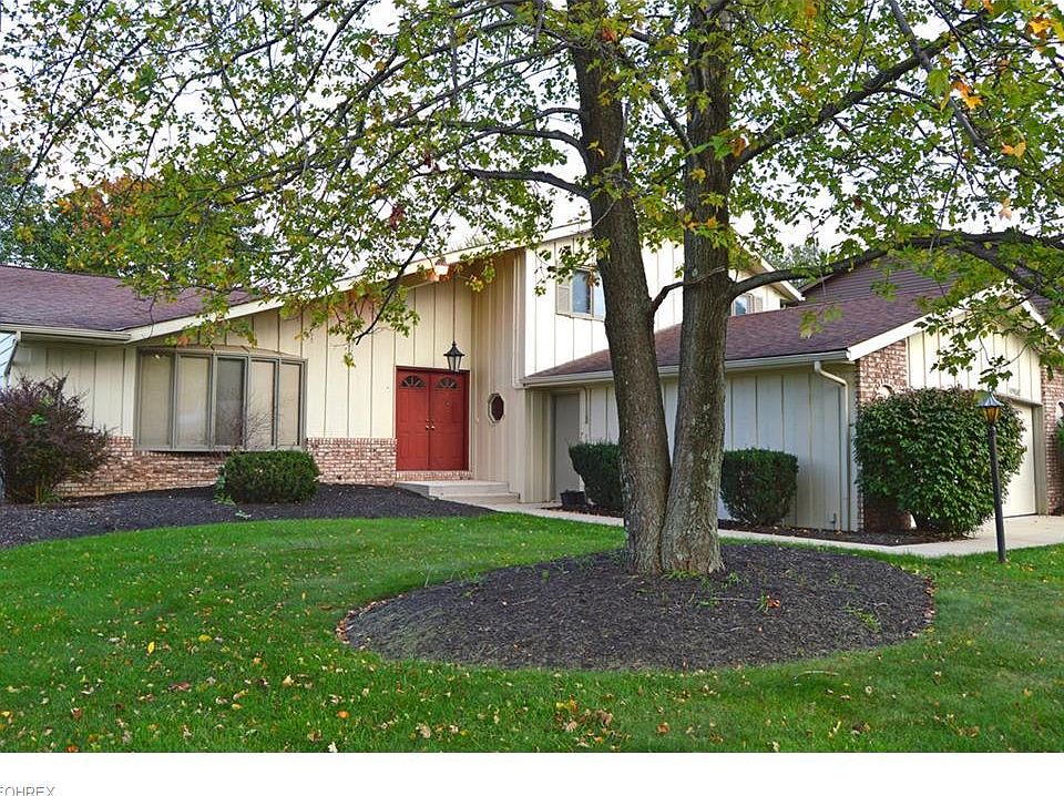 1st image of 16936 Deer Path Dr