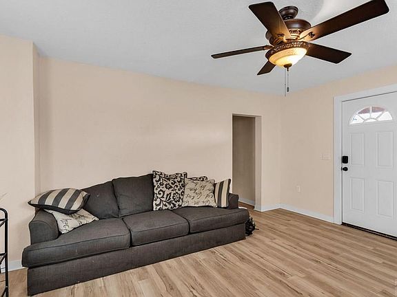 5th image of 1222 Eilers Ave