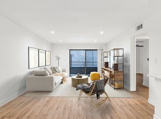 5807 Laurel Canyon Blvd, Valley Village, CA 91607