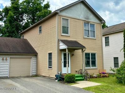 10 Stanley Dr, Great Barrington, MA, 01230