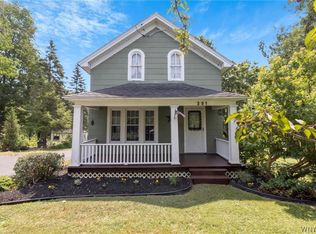 301 Bennett Rd, Cheektowaga, NY 14227