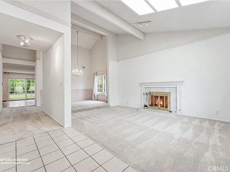 22611 Demasia — Photo 2