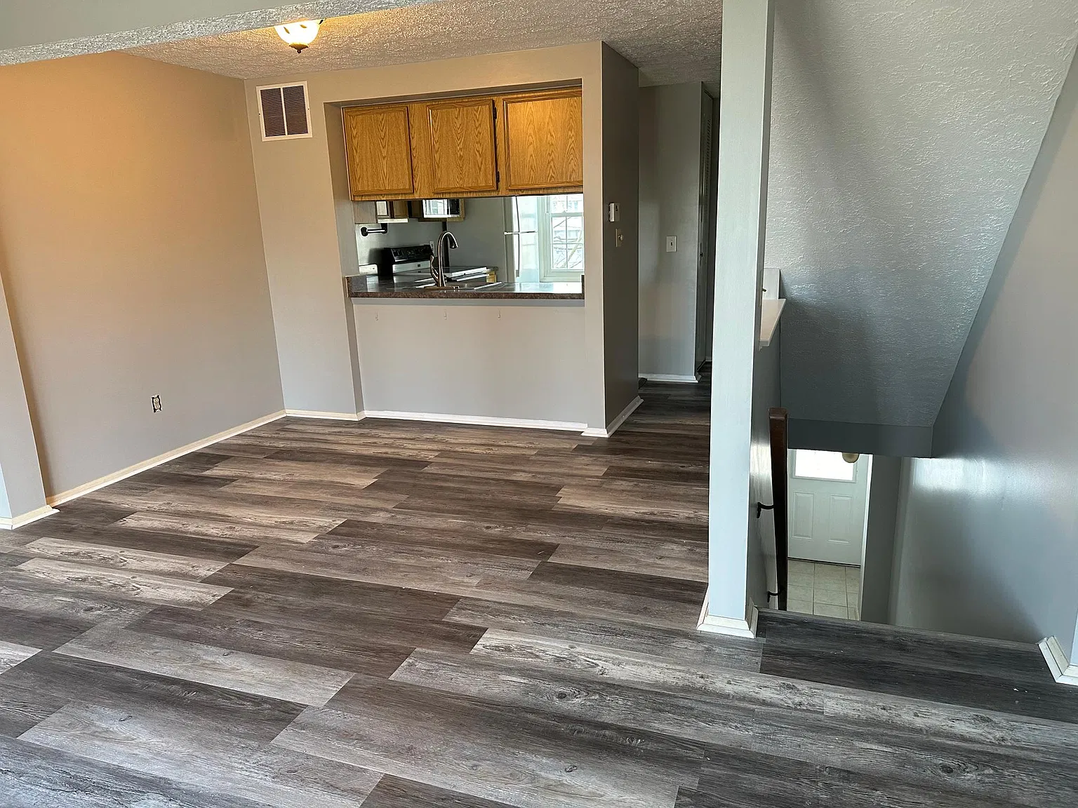 2 bed, 1.5 bath, $1,700 — Photo 3