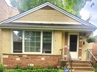4864 N Kilbourn Ave, Chicago, IL 60630