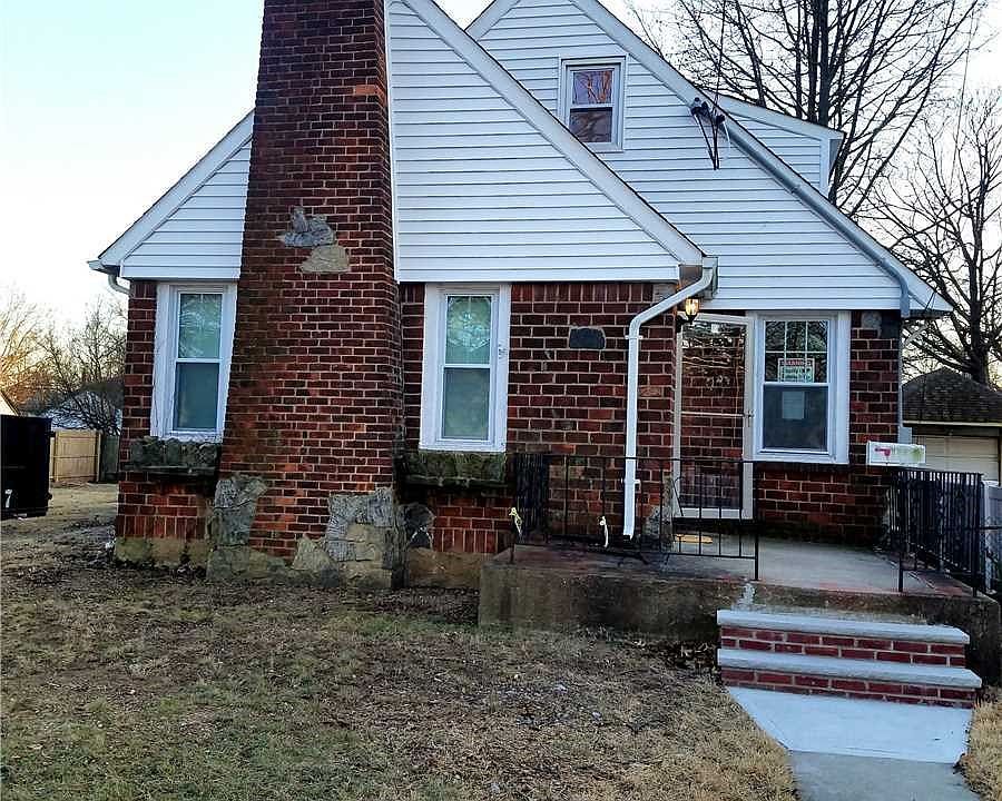 1st image of 904 Wallace Ave