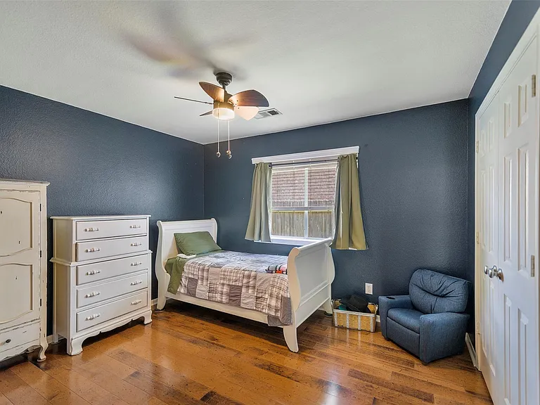 9719 Hawkins Ln — Photo 20