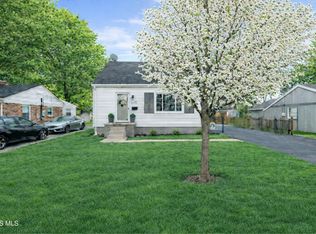 903 Loch Haven Blvd, Maumee, OH