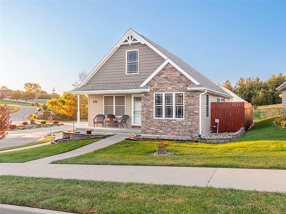 3rd image of 4912 N Creekwood Dr