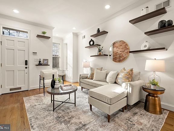 3rd image of 706 L St SE