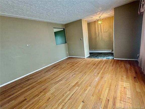 3rd image of 88 Watson Ave
