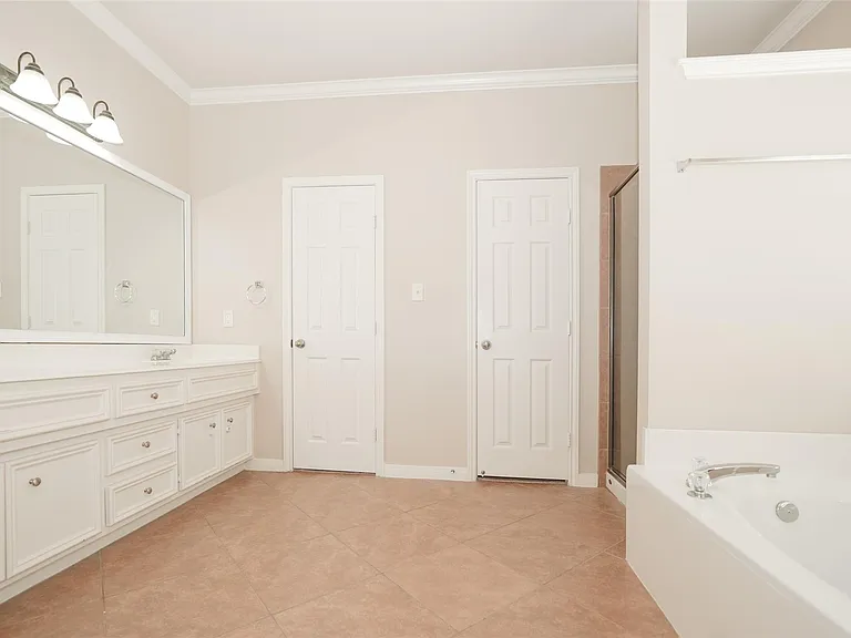 4415 Eden Point Ln — Photo 9