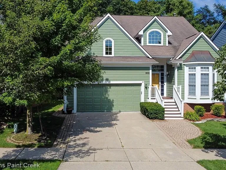 29425 Whistler Dr — Photo 1