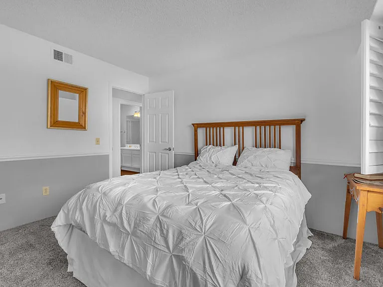 17 Lugo Dr — Photo 33
