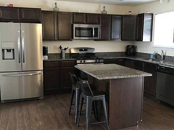 3rd image of 320 Maria Loretta Ln