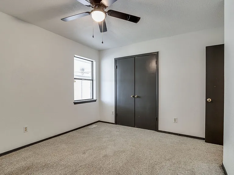 612 NW 139th St — Photo 26