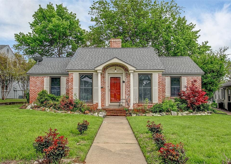1st image of 3637 Country Club Cir