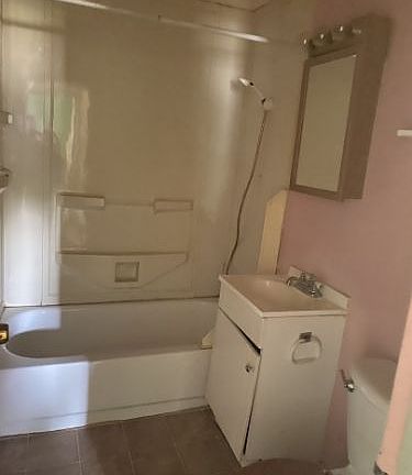 5th image of 3301 Liberty Dr
