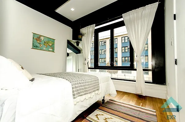 Rented by EXR | media 6