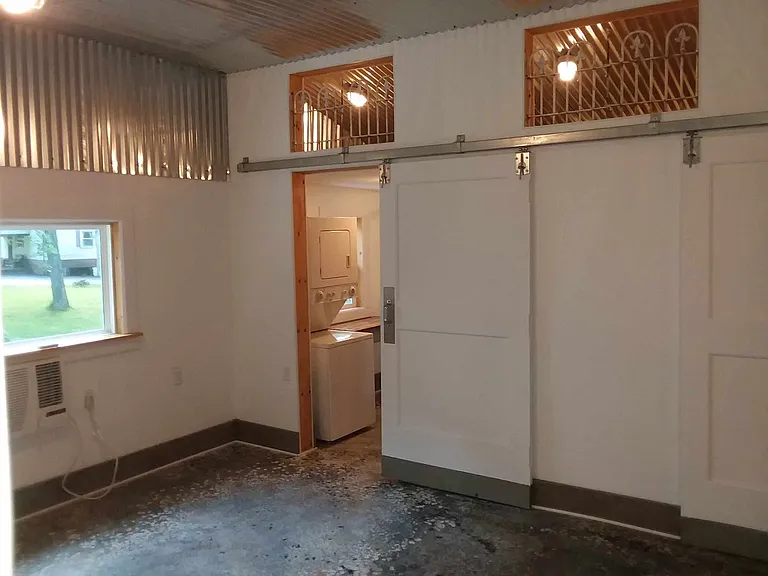 2451 Log Cabin Rd — Photo 4