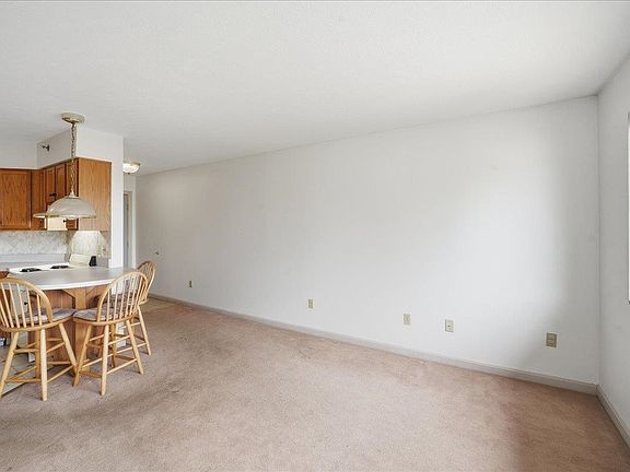 5th image of 10 Kellogg Road #359