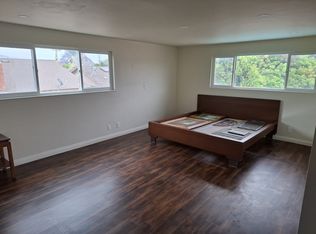 894 Olympia Ave, Ventura, CA 93004