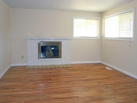 3rd image of 411 156th Ave SE