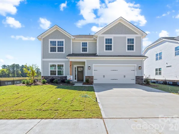 3823 Dahlia Dr, Harrisburg, NC 28075