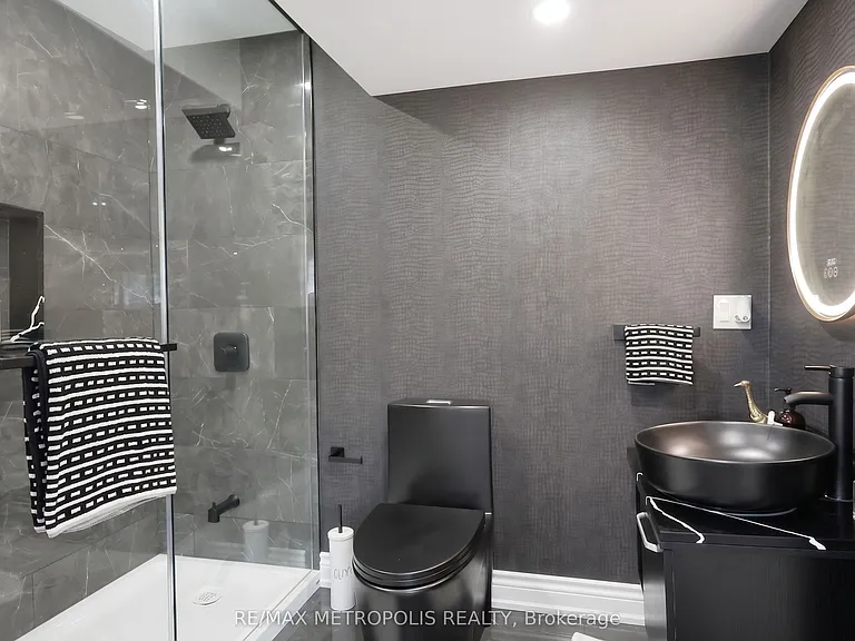 2425 Hibiscus Dr #BASEMENT — Photo 14