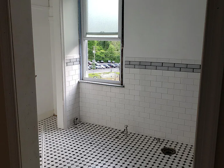 600 Pardee St — Photo 13