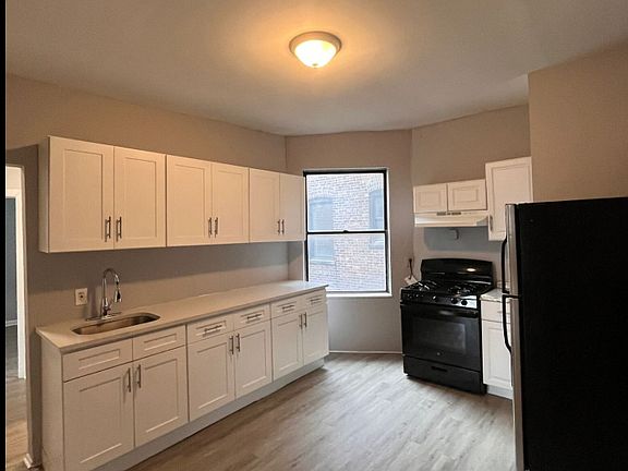 2nd image of 6.5 Bergen Ave #6A