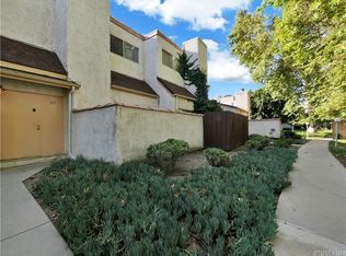 8851 Independence Ave APT 32, Canoga Park, CA 91304