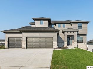 11920 S 109th St, Papillion, NE 68046