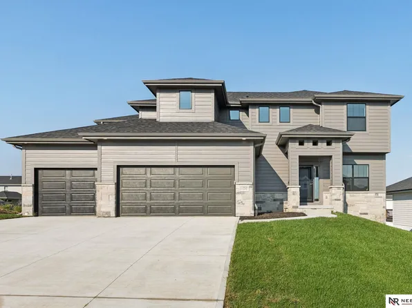 11920 S 109th St, Papillion, NE 68046