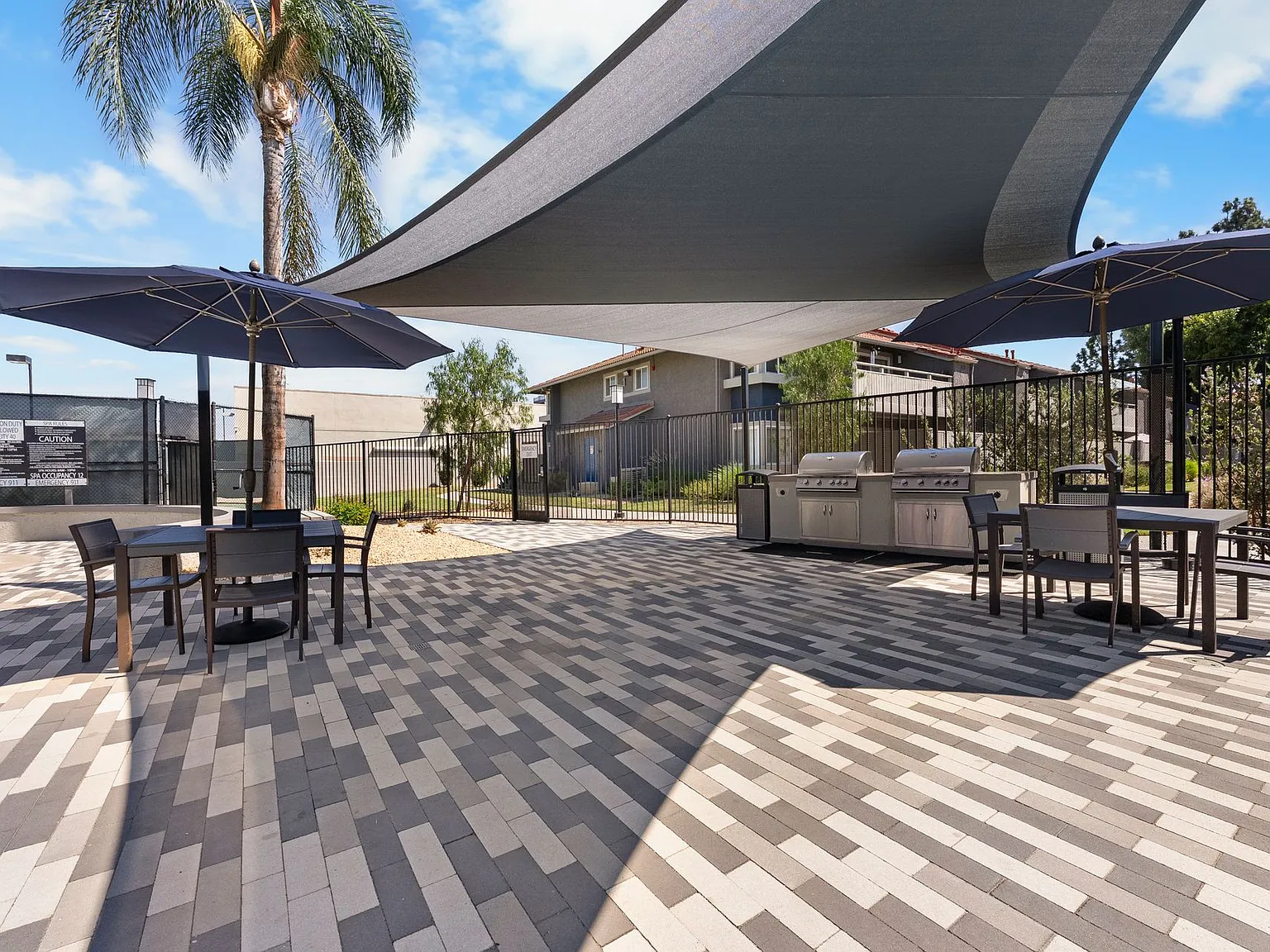 The 3900 Apartments — Photo 4