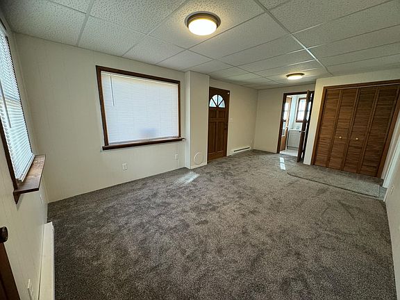 5th image of 18 Freeland St