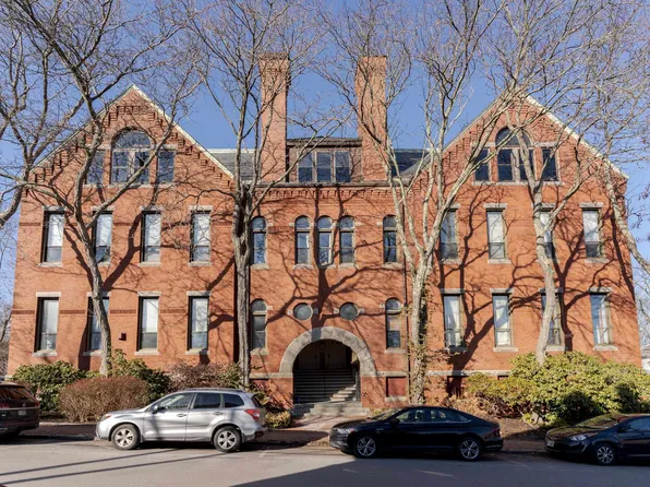 609 State Street #7, Portsmouth, NH 03801