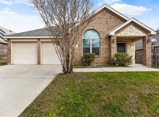 988 Preakness Dr, Grand Prairie, TX 75051