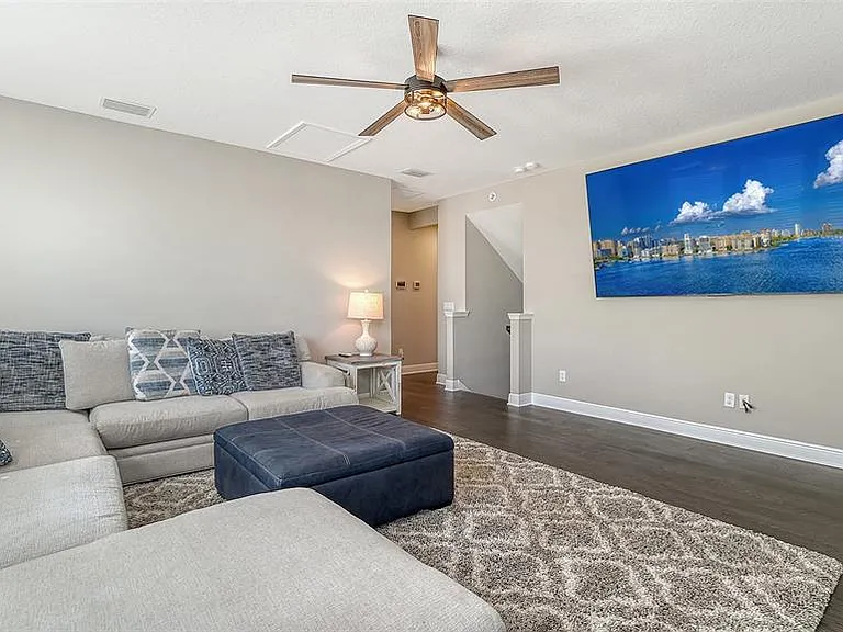 16905 Sweetwater Village Dr — Photo 31