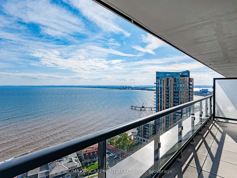 370 Martha St #1503 — Photo 2