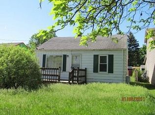 2184 E Bergin Ave, Burton, MI 48529