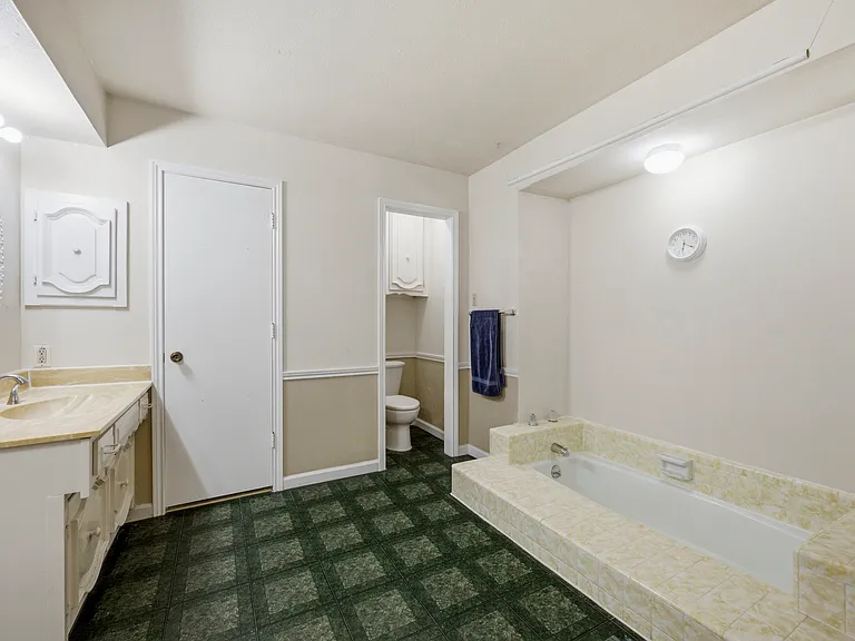 903 Middle Run — Photo 21