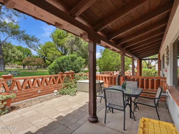 135 S Paseo Quinta APT B, Green Valley, AZ 85614