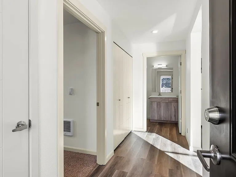 930 W Felicity Ln #105 — Photo 6