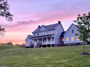 15718 Old Waterford Rd, Paeonian Springs, VA 20129