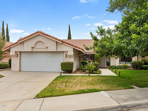 2nd image of 40506 Palmas Ct
