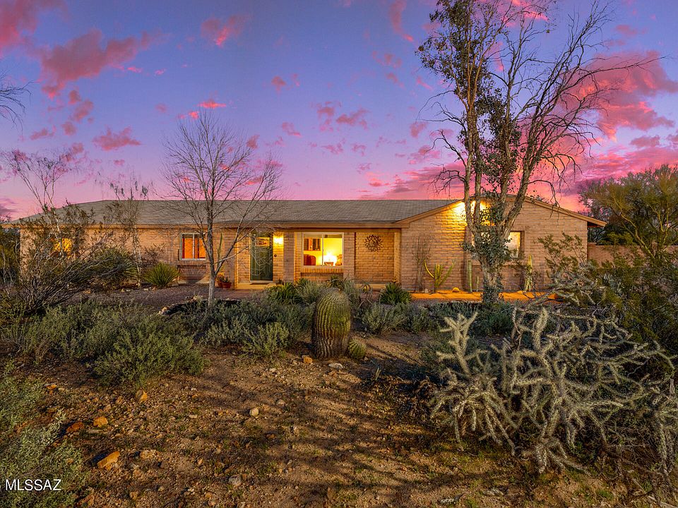 1st image of 4940 N Avenida Largo